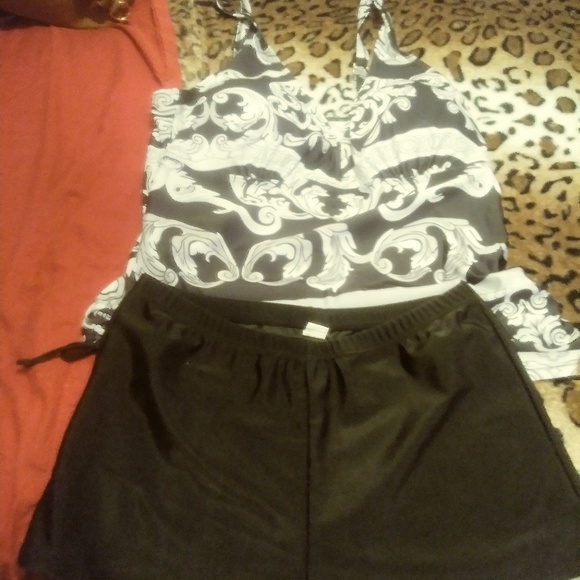 Bathing suits - Picture 1 of 2